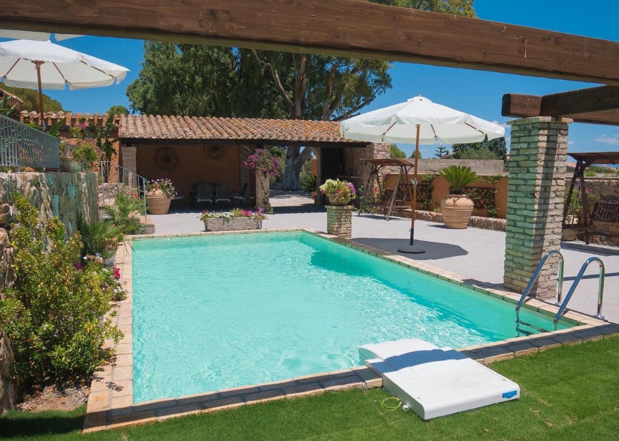 Antico Casale Del Poggio Hotel Capoterra Ngoại thất bức ảnh