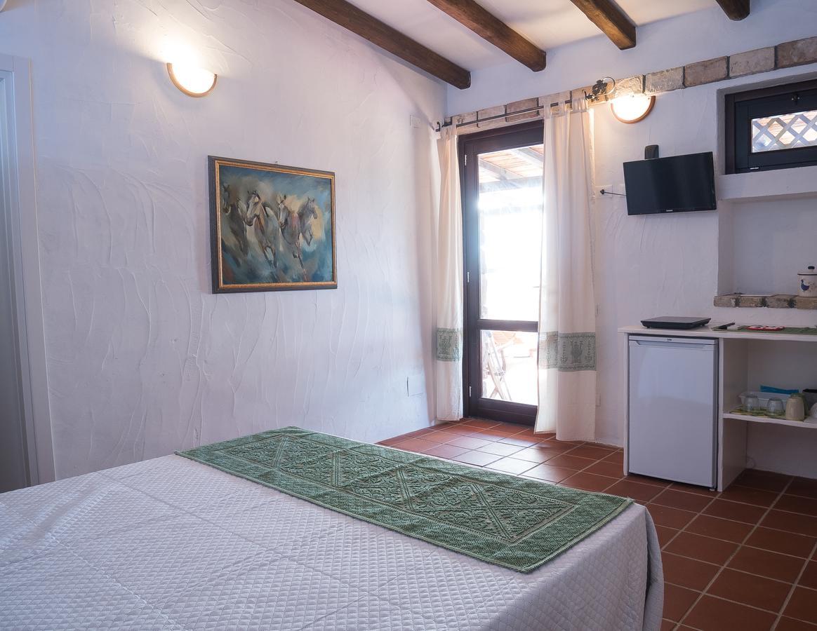 Antico Casale Del Poggio Hotel Capoterra Ngoại thất bức ảnh