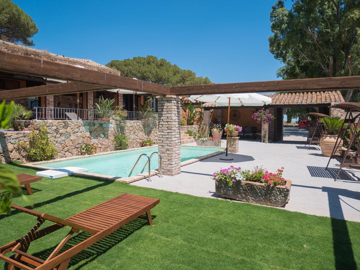 Antico Casale Del Poggio Hotel Capoterra Ngoại thất bức ảnh