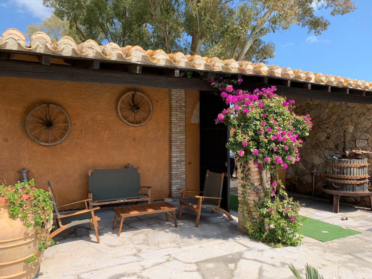 Antico Casale Del Poggio Hotel Capoterra Ngoại thất bức ảnh